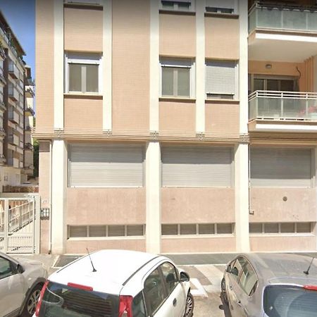 Happy Rome Casa Vacanze ภายนอก รูปภาพ