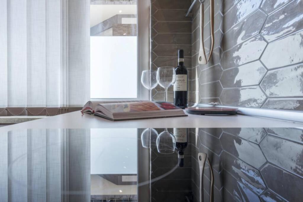 Happy Rome Casa Vacanze ภายนอก รูปภาพ